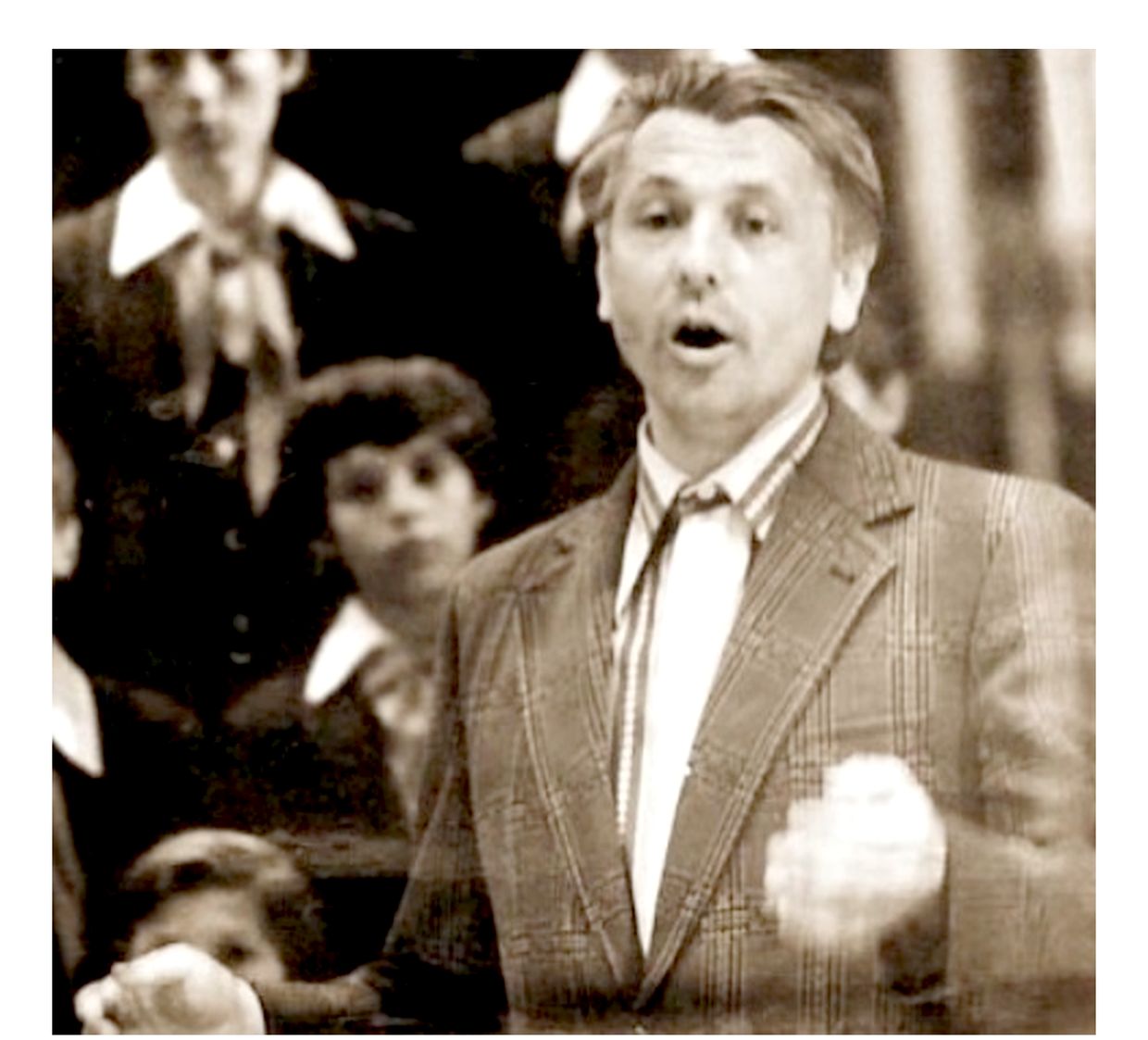 Виктор Попов